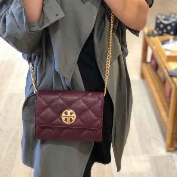 ✨NeW! Tory Burch Willa Chain Wallet - Picture 10 of 10